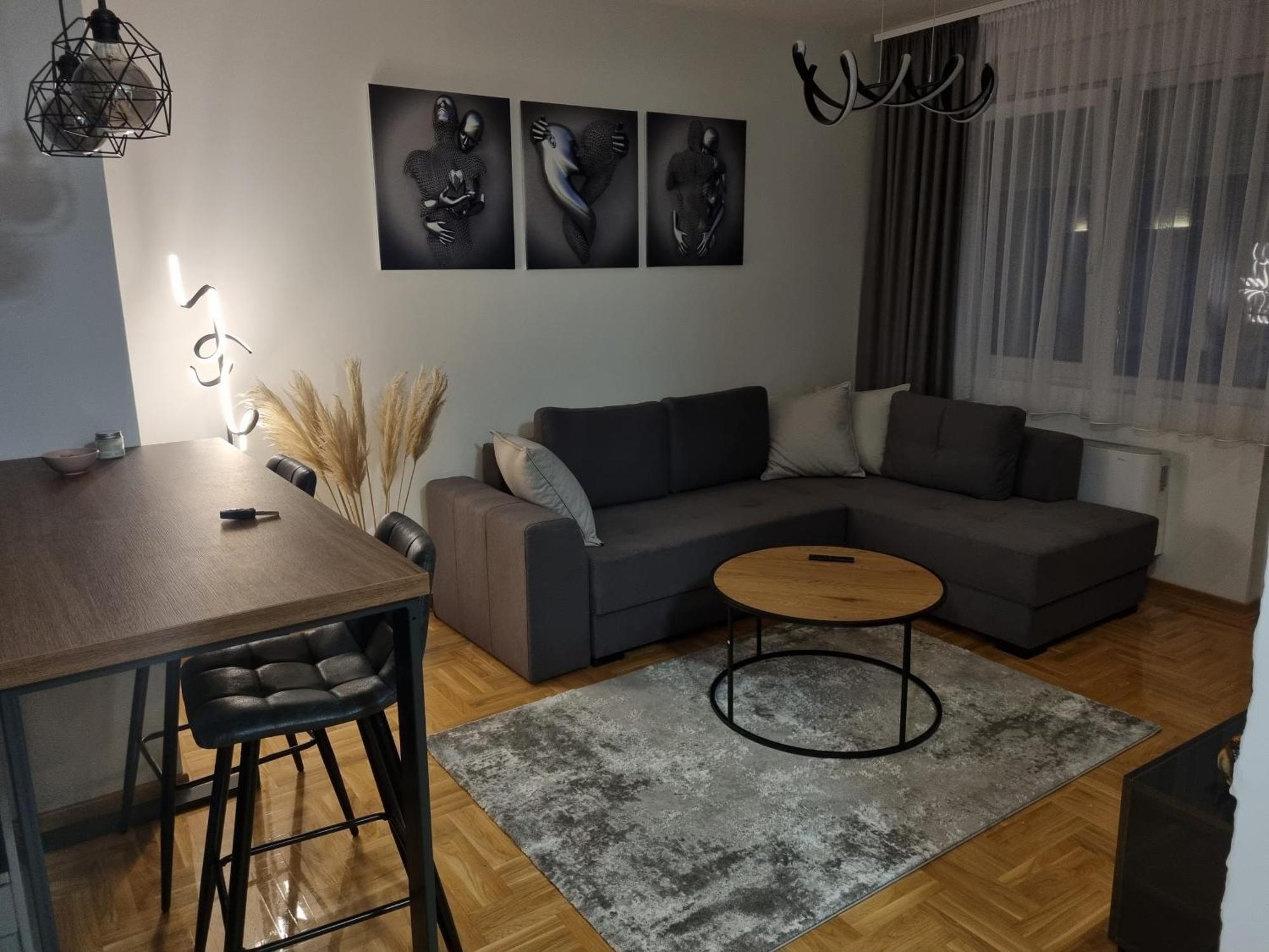 Apartman Dina Apartment Пирот Екстериор снимка