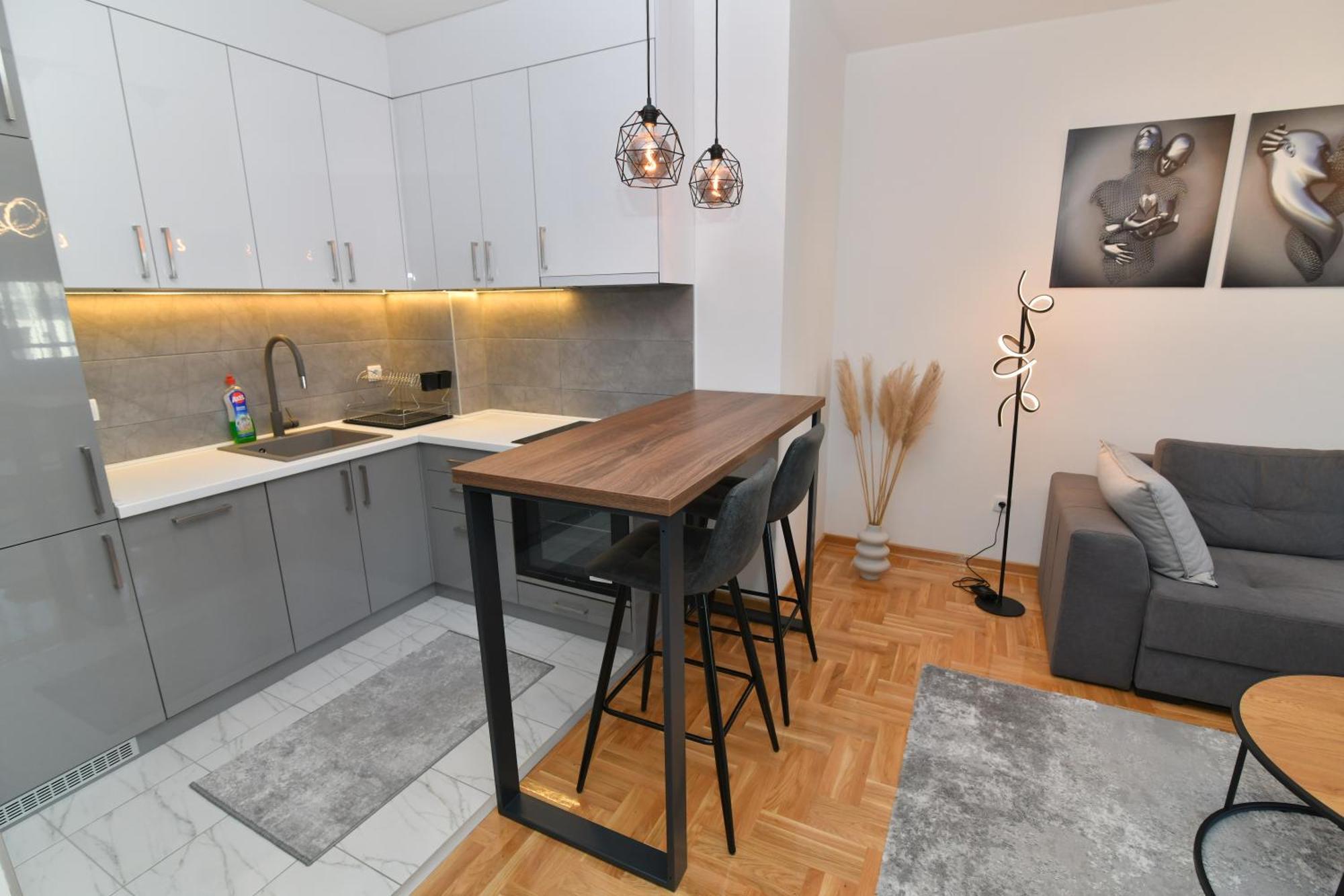 Apartman Dina Apartment Пирот Екстериор снимка